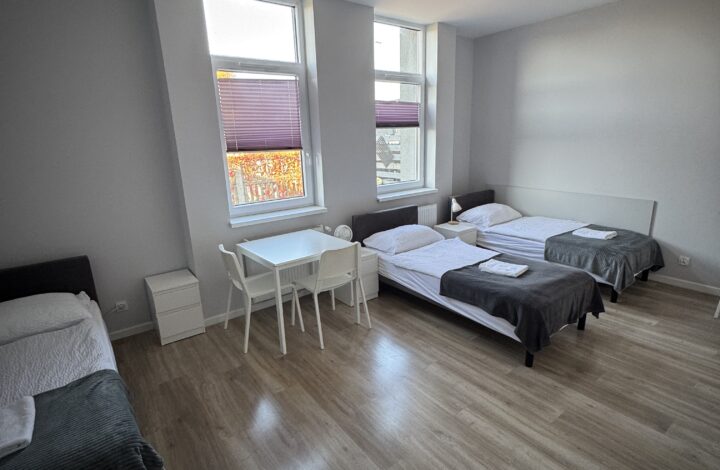 Pokój Trzyosobowy z prywatną łazienką